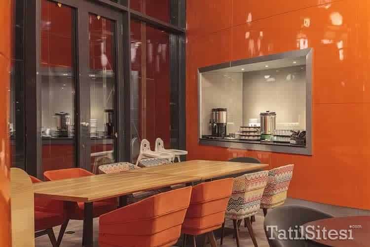 Four Points By Sheraton Hotel